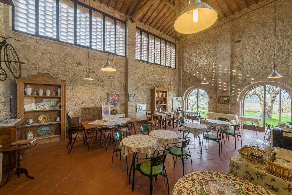 Agriturismo Santa Croce San Gimignano Buitenkant foto