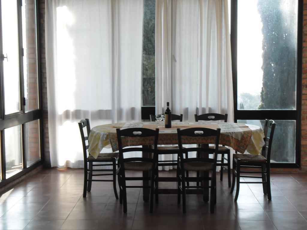 Agriturismo Santa Croce San Gimignano Kamer foto