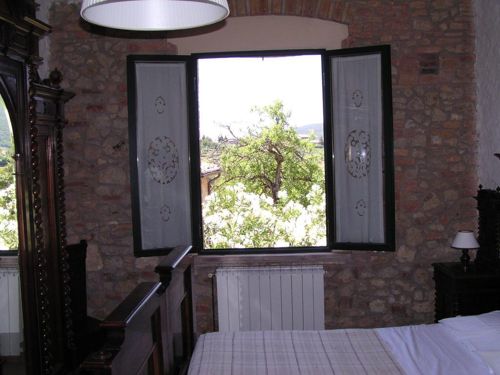 Agriturismo Santa Croce San Gimignano Kamer foto